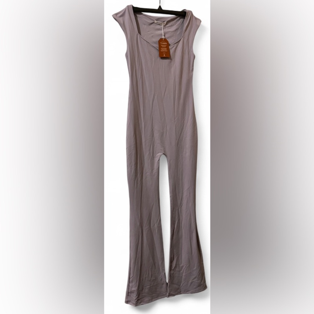 ReoRia Lavender Purple Flare Jumpsuit Women's S Sleeveless NWT Crew Neck